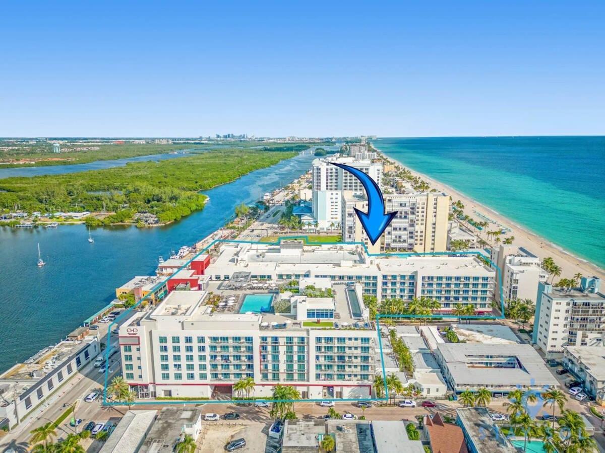 Rooftop Pool & Hot Tub - Gym - Hollywood Beach Apartment Exterior photo