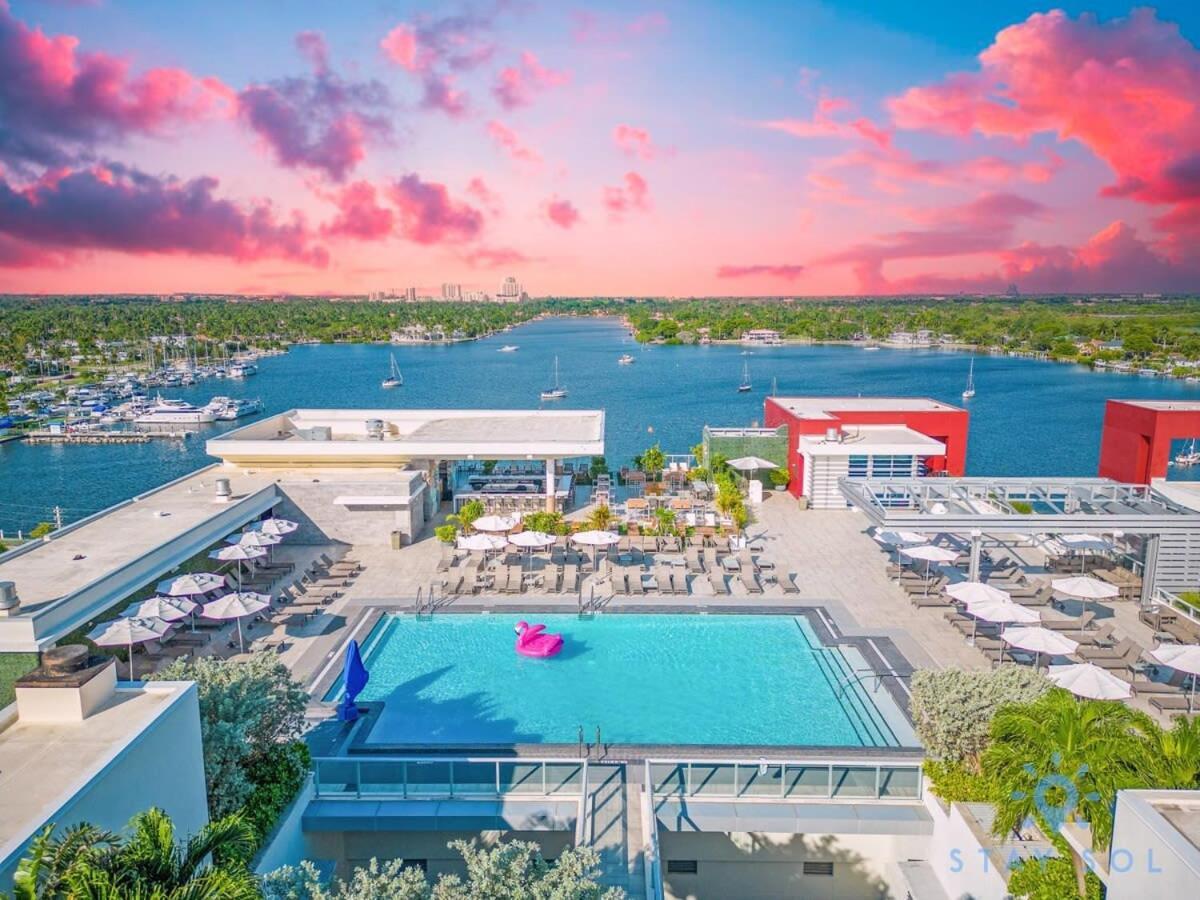 Rooftop Pool & Hot Tub - Gym - Hollywood Beach Apartment Exterior photo