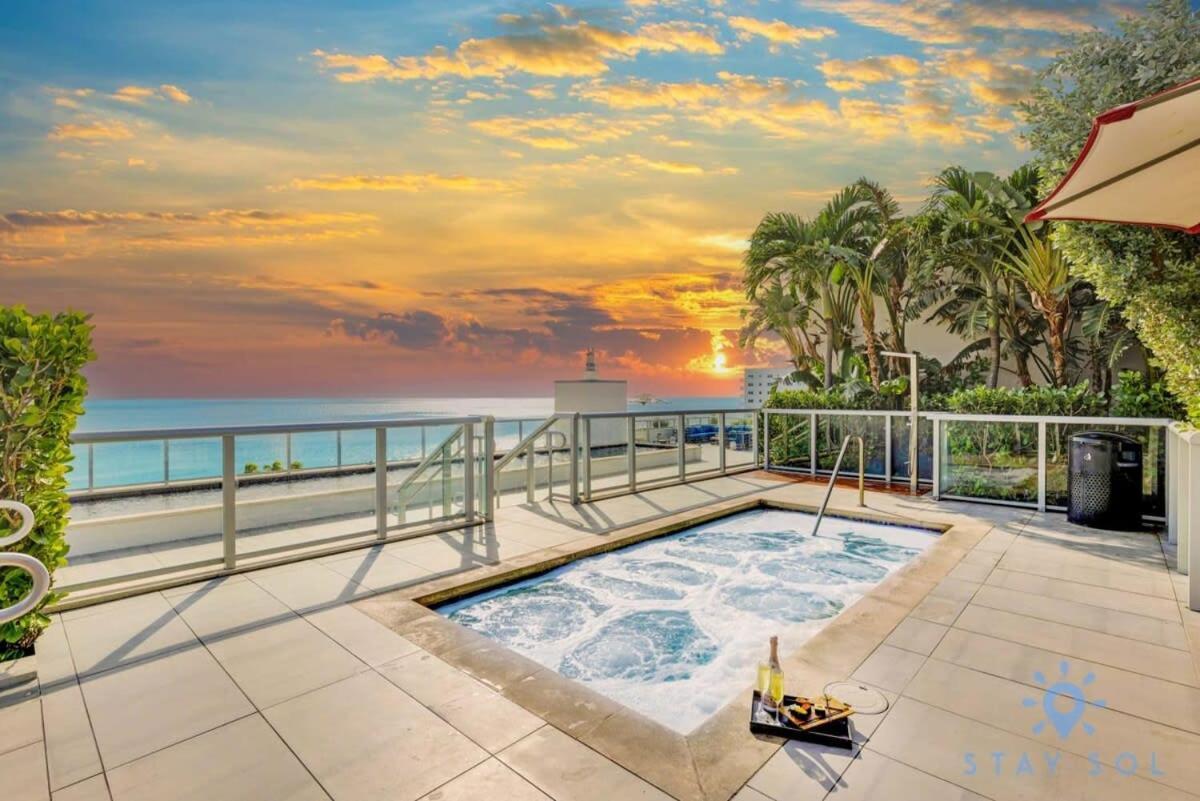 Rooftop Pool & Hot Tub - Gym - Hollywood Beach Apartment Exterior photo