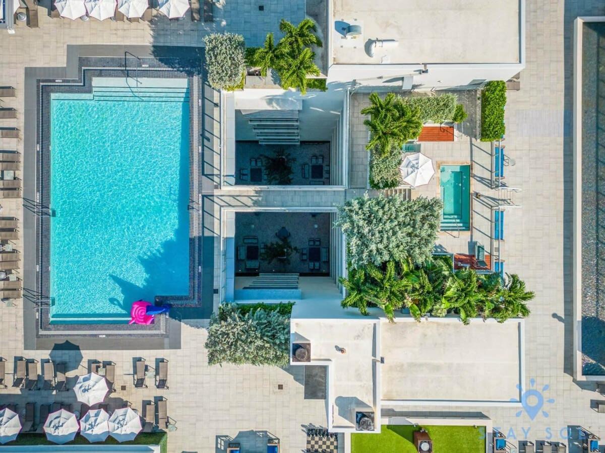 Rooftop Pool & Hot Tub - Gym - Hollywood Beach Apartment Exterior photo